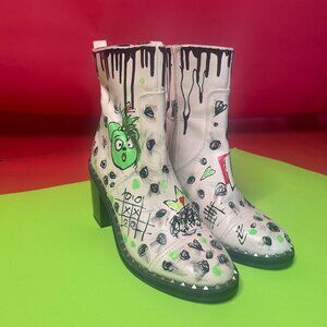 Hand-Painted Upcycled White Leather Ankle Boots – Wearable Art – Size 9.5 US